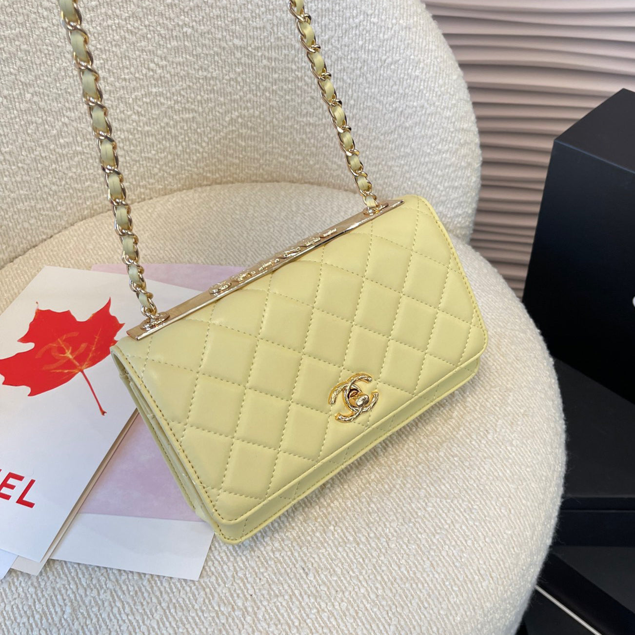 All-match chain shoulder bag 1824041103