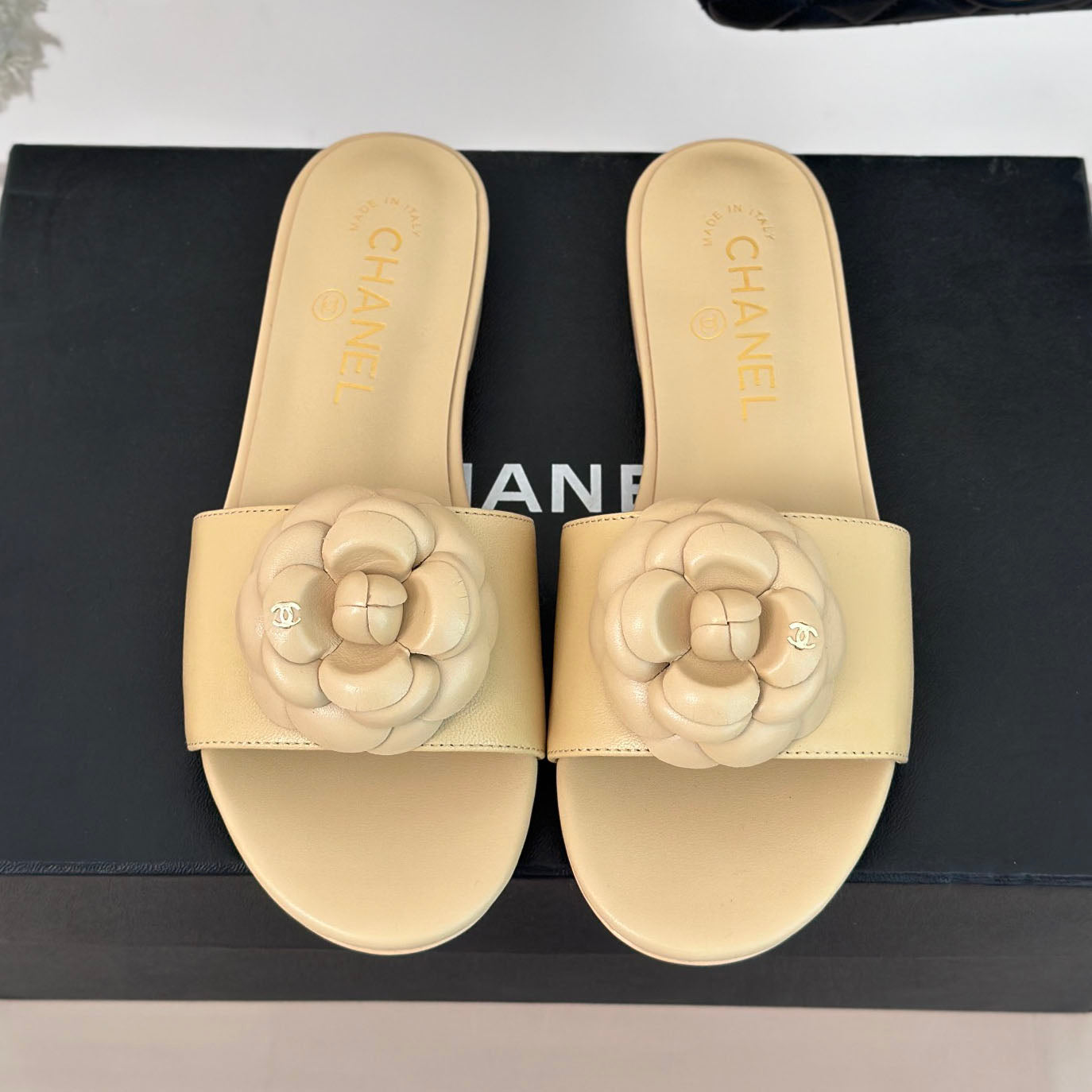 CNL Camellia block heel slippers 1824082701