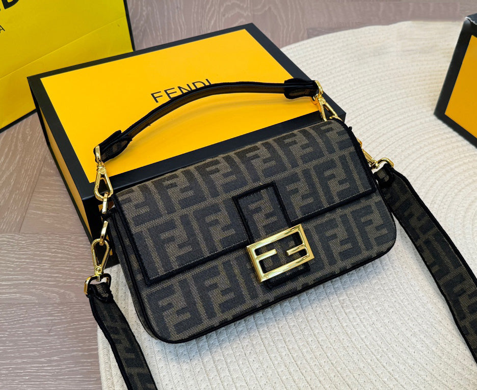 FD Baguette bag1824061110