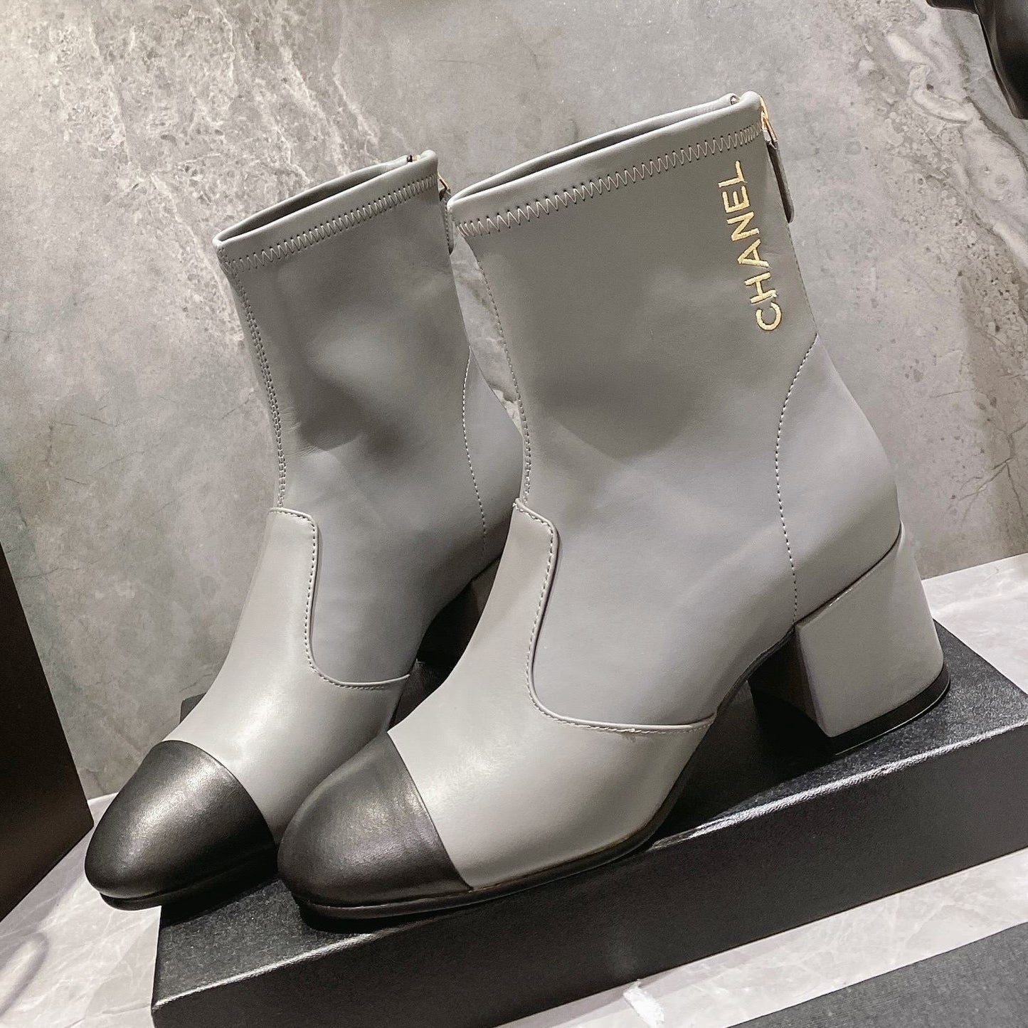 23 latest style rear zipper boots XC1823090203