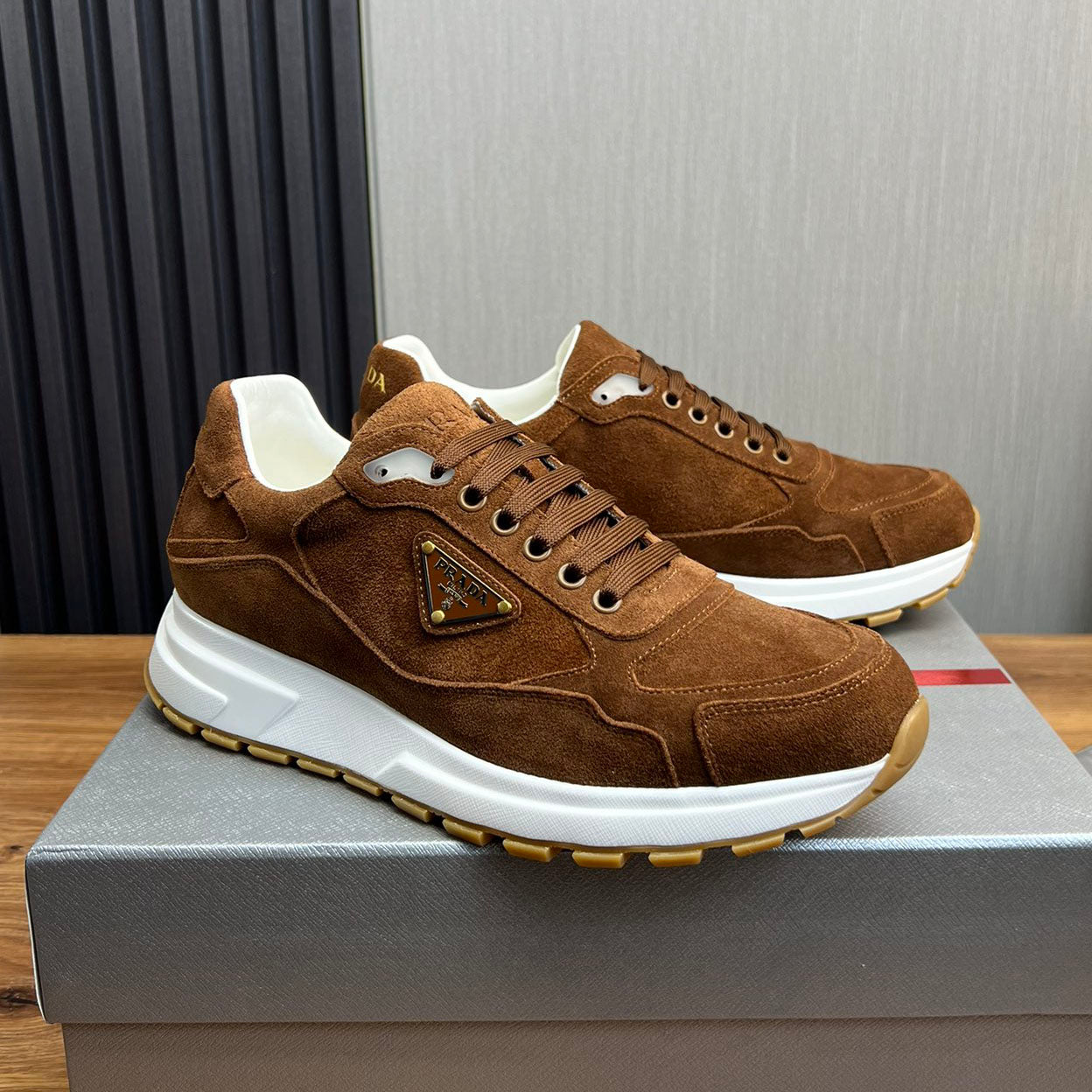 PR  sneakers 1824102503