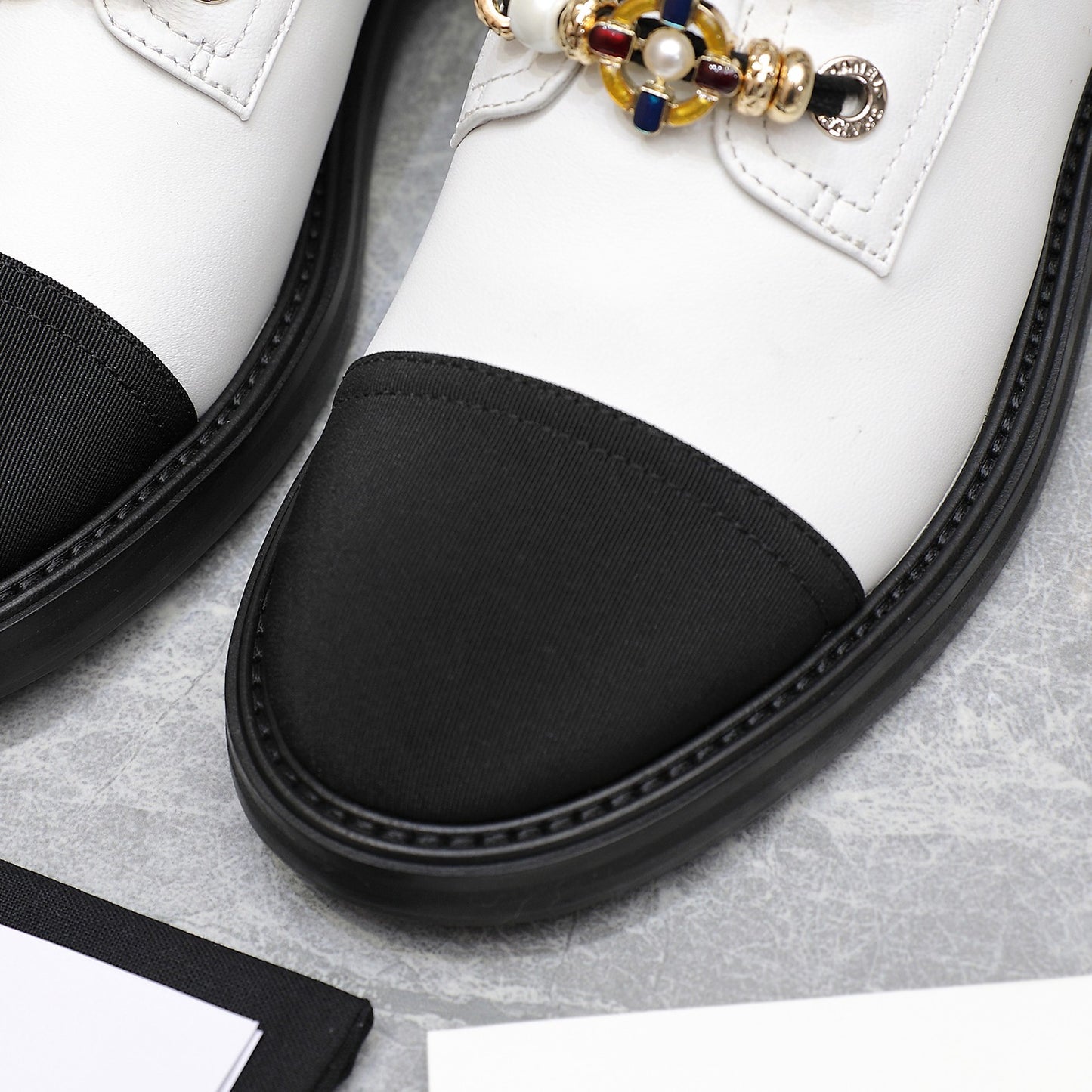 CNL24 new Martin boots decorated with double C pearl gem heavy metal buckle 0724090503