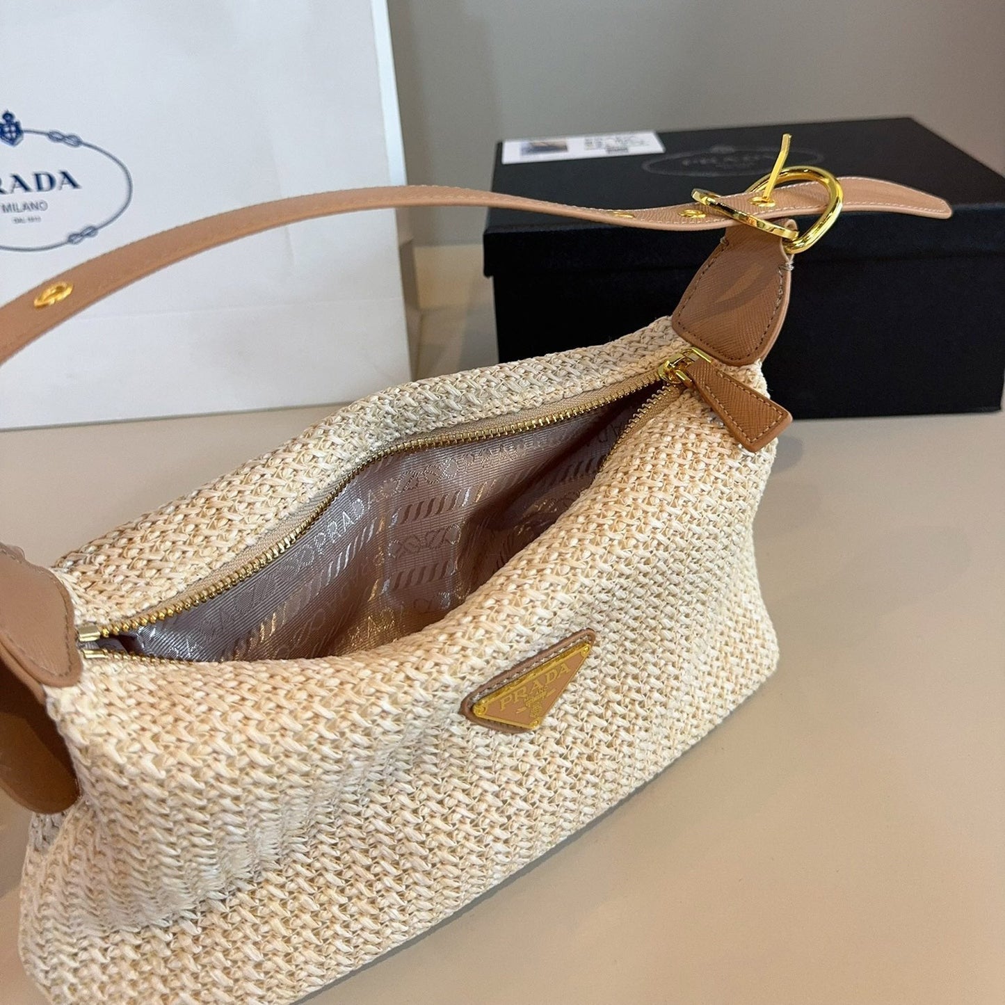 PR Straw underarm bag 1825070302