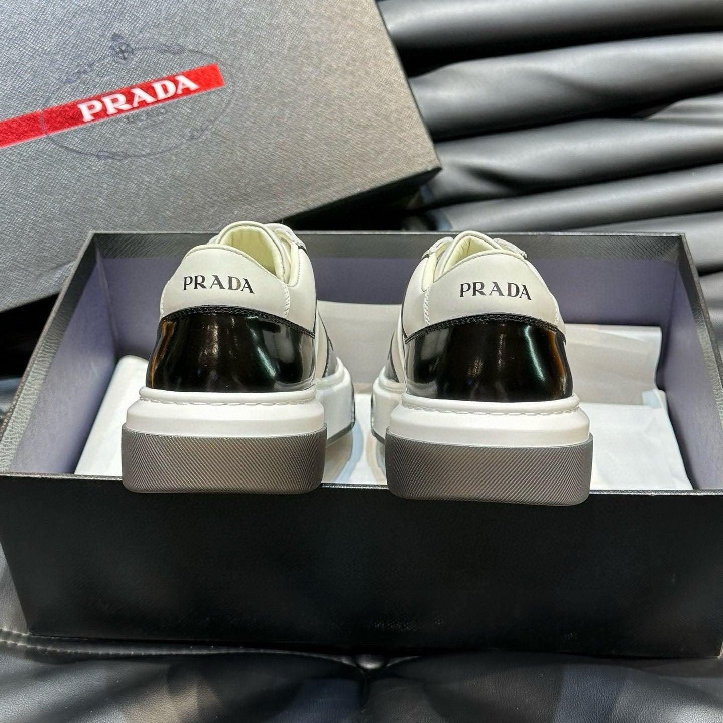 PR sneakers 1825052804