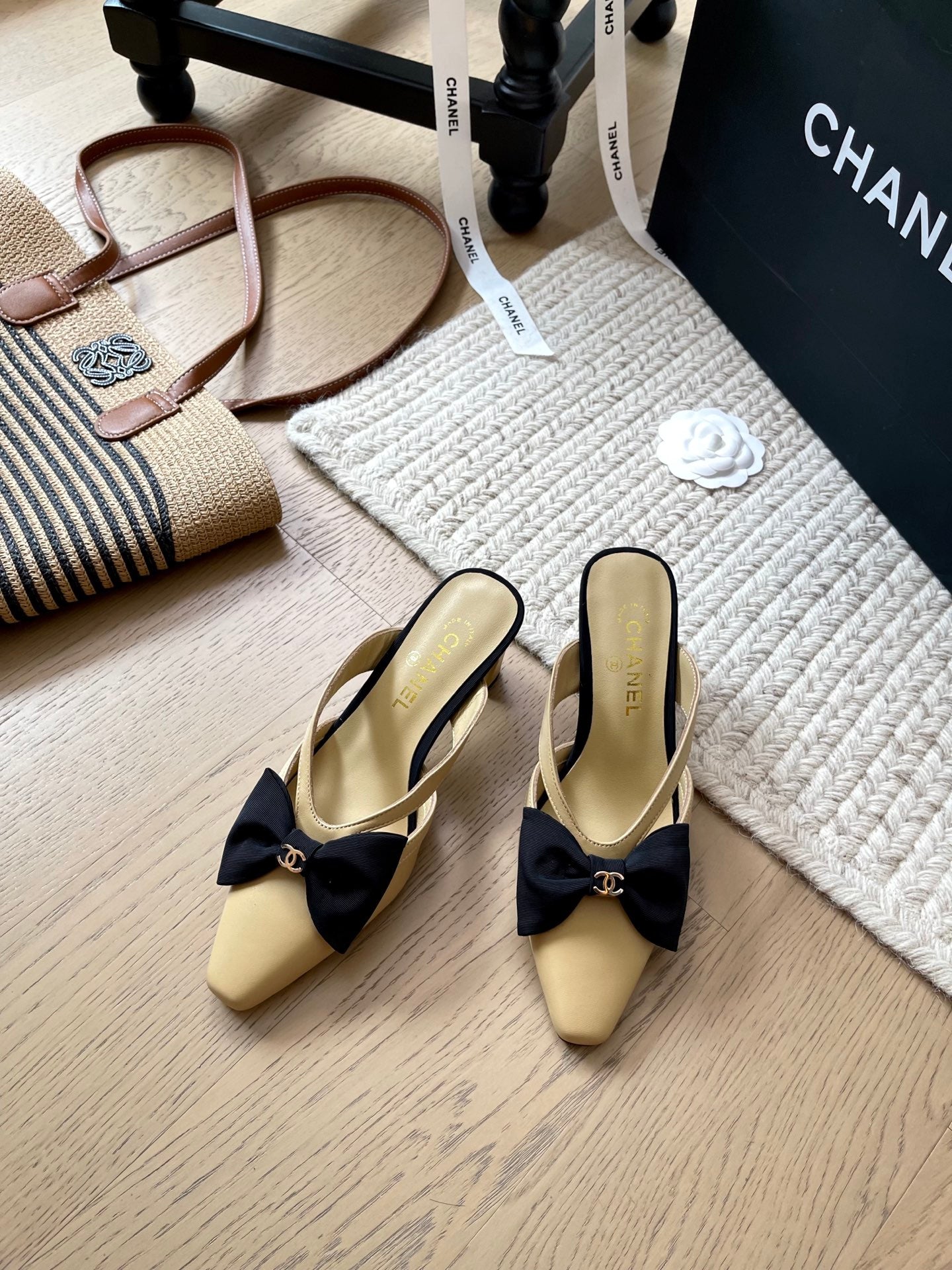 CNL Bow and pearl buckle sandal 1825042901