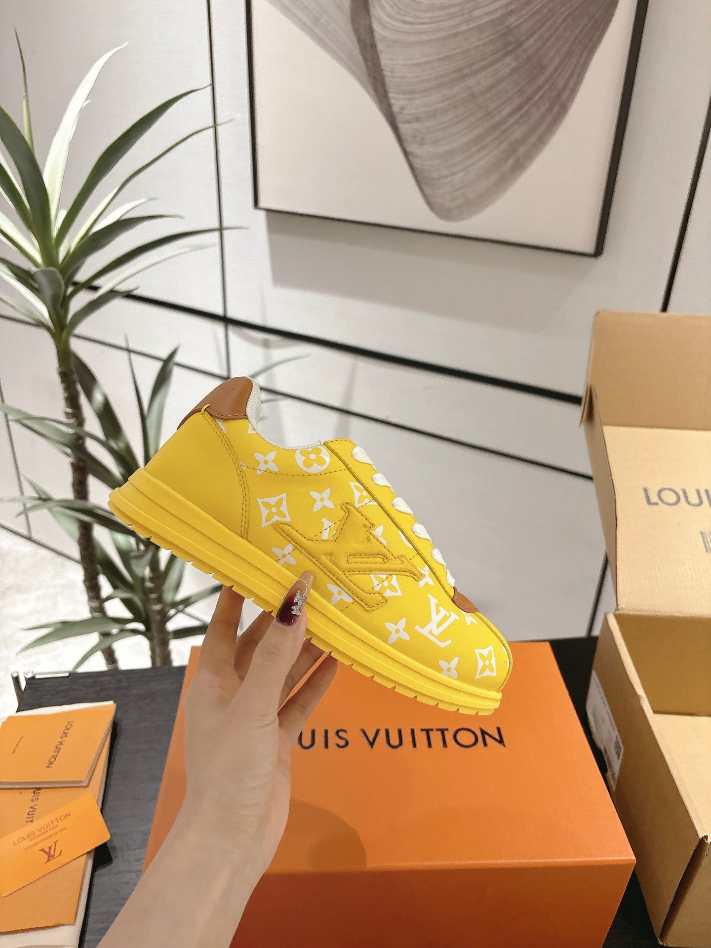 LV Sneaker 1825060605