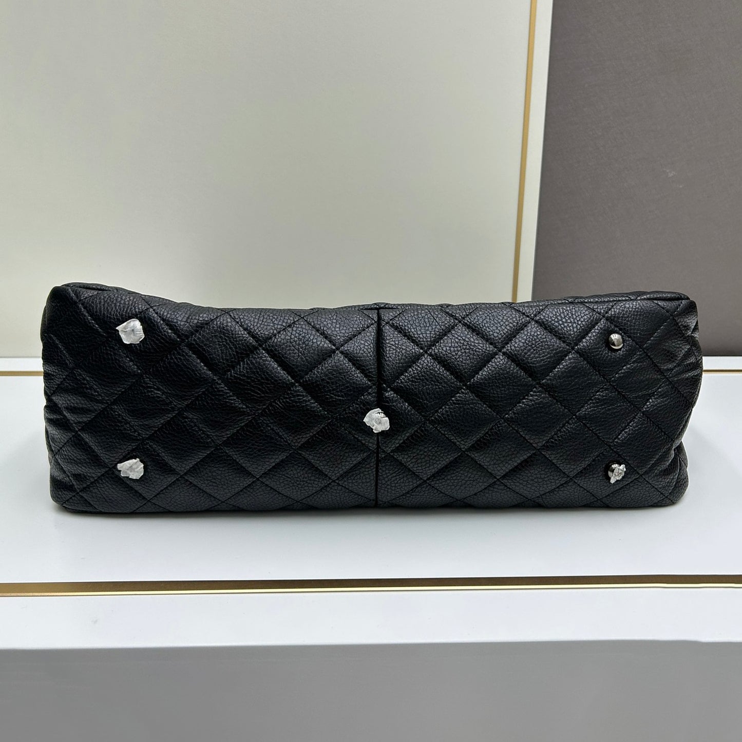 CNL CF oversized airport bag underarm bag 1824062403