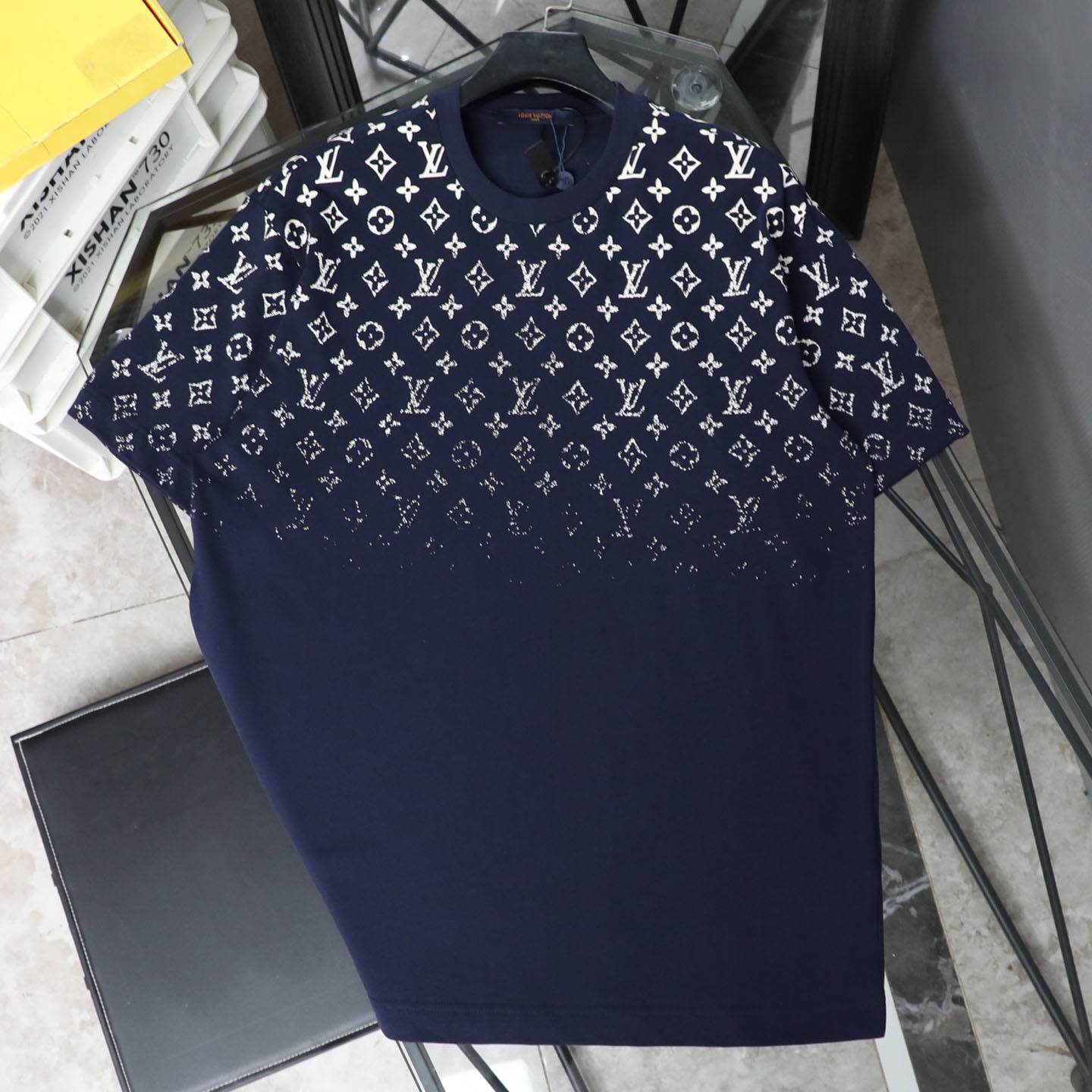 LV Gradient letter print T-shirt 1825060601