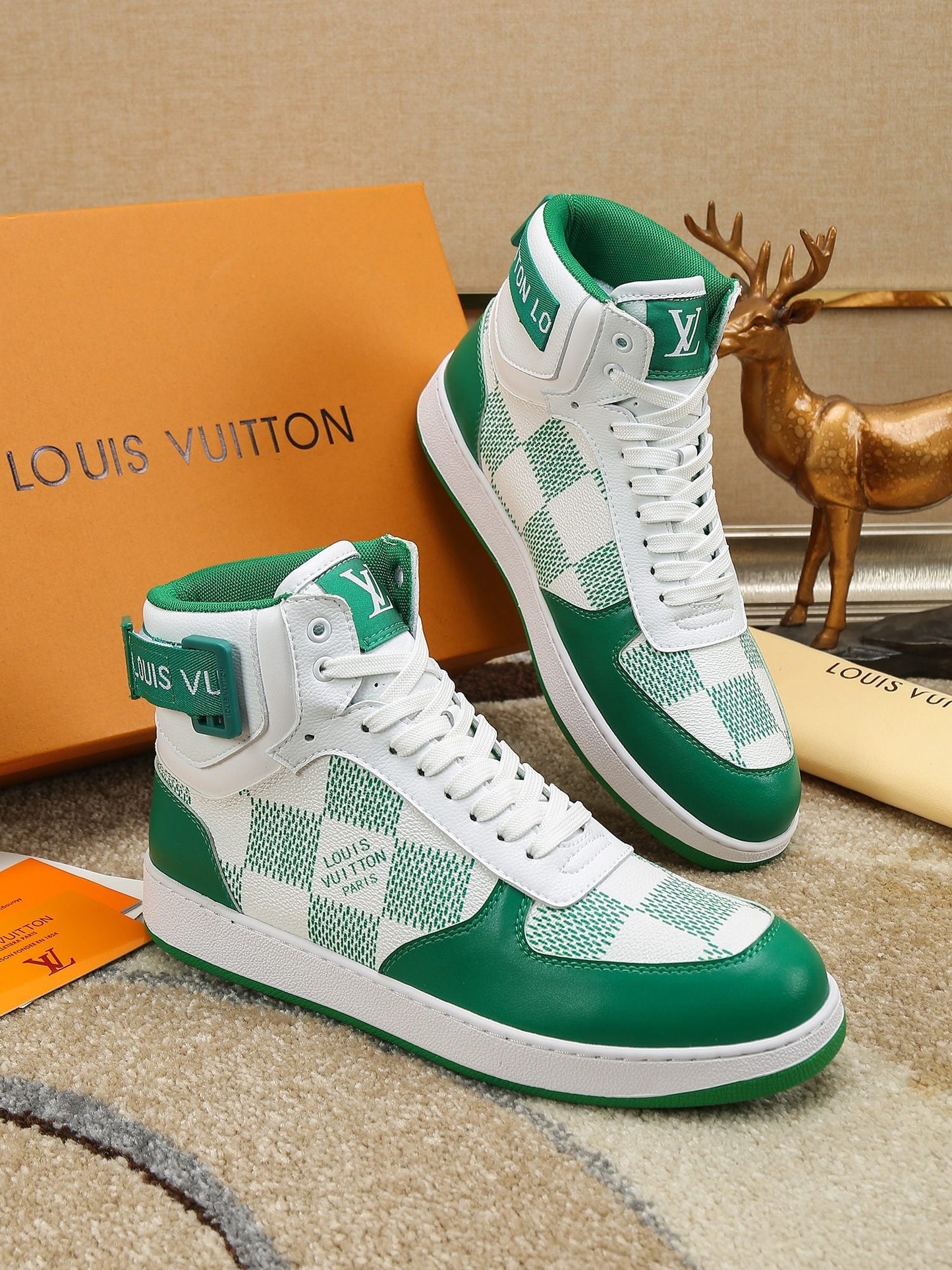 LV High-top sneaker 1825052106
