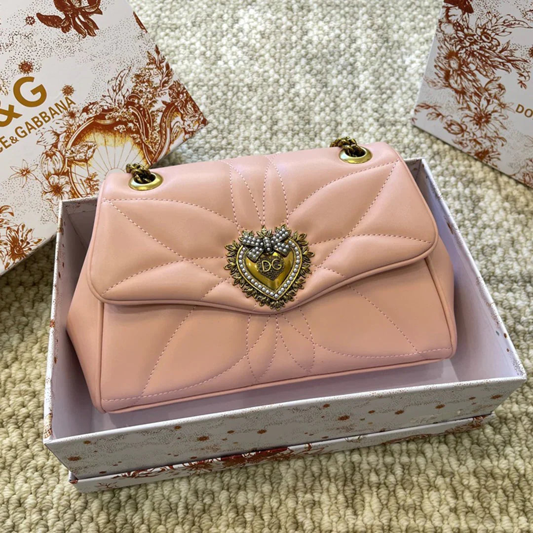 Classic and fashionable versatile crossbody bag 1024011004