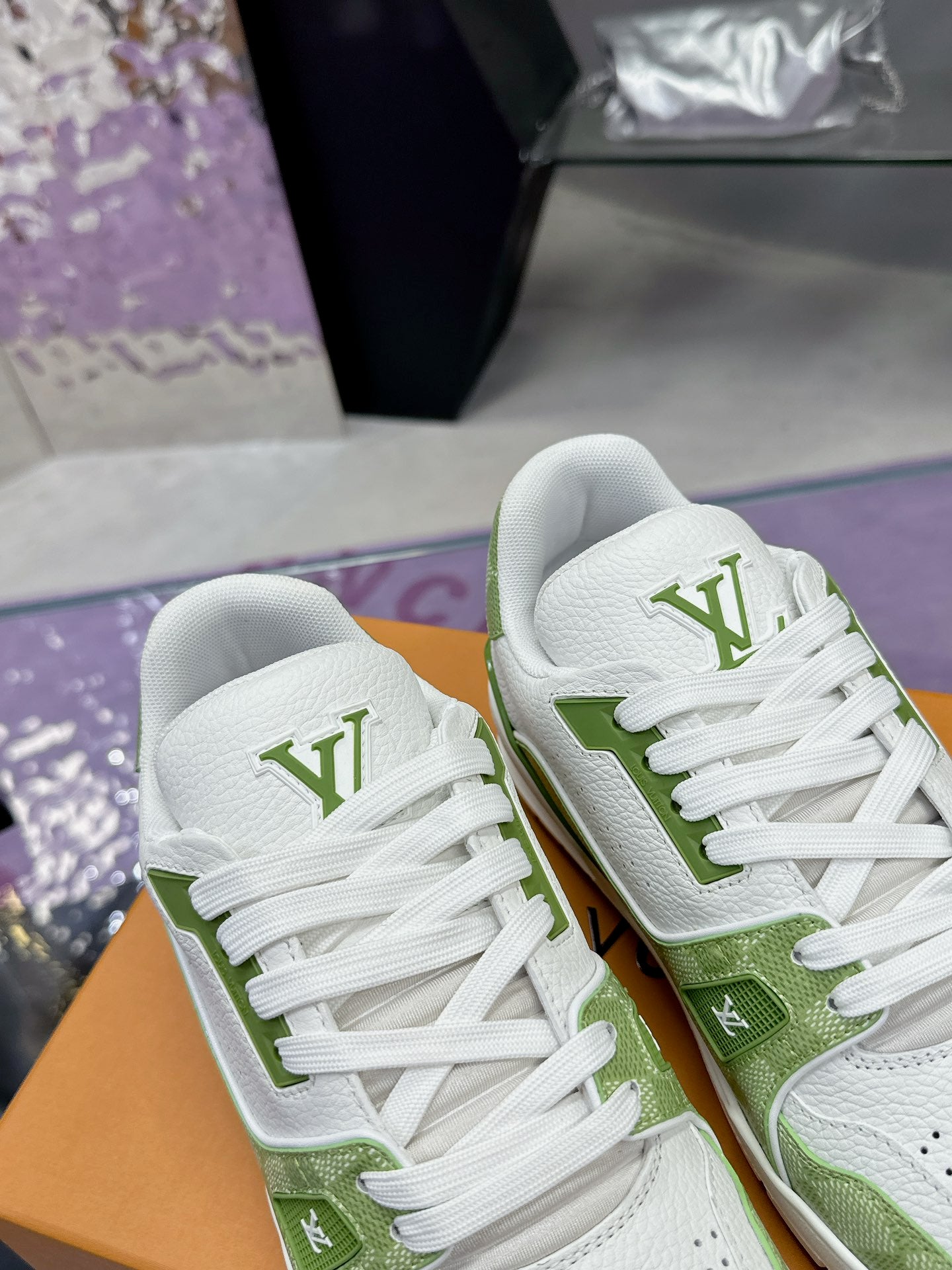 LV Trainer Sneaker 1824120916