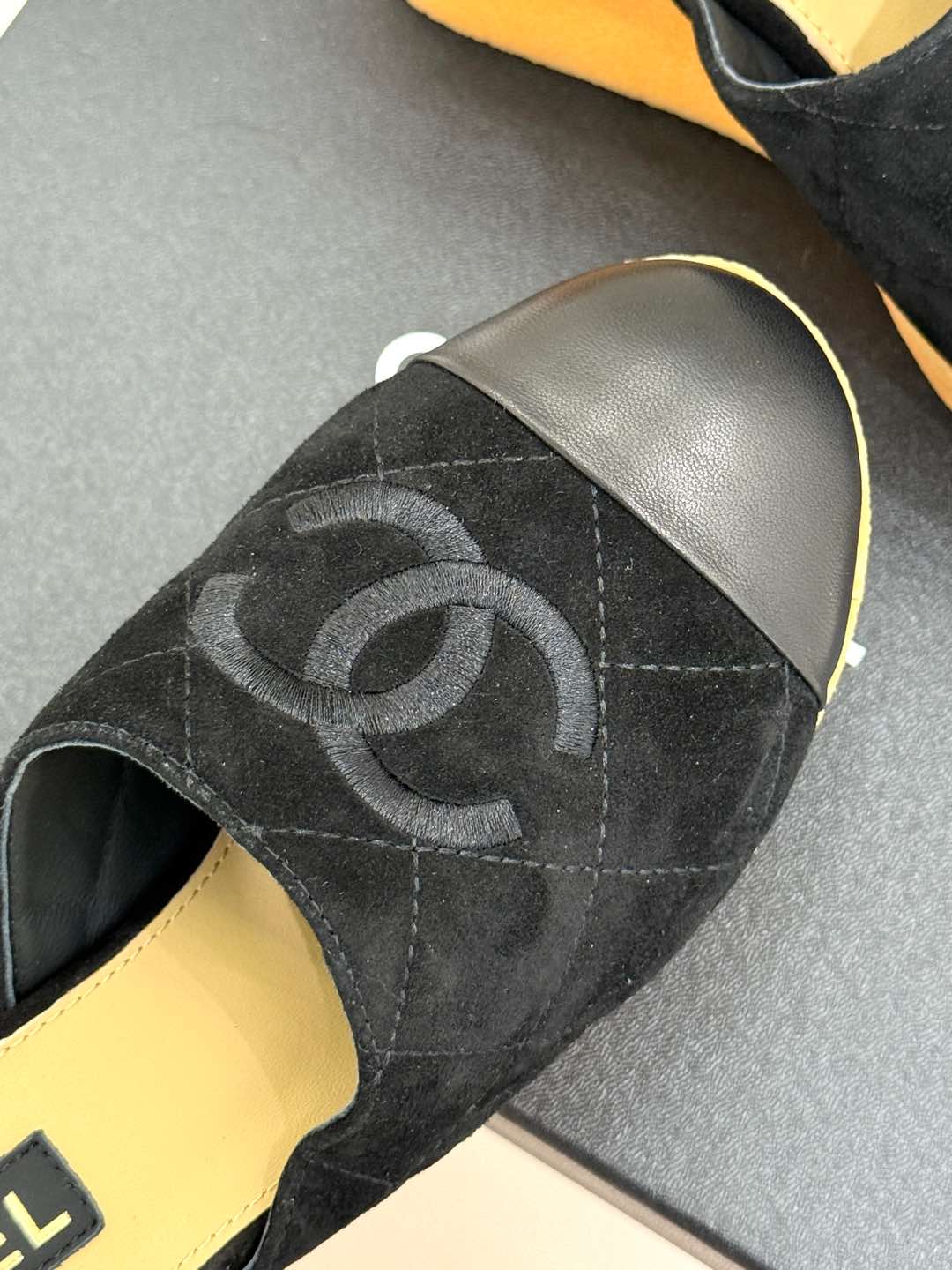 CH Chunky heel platform slippers 1825010703