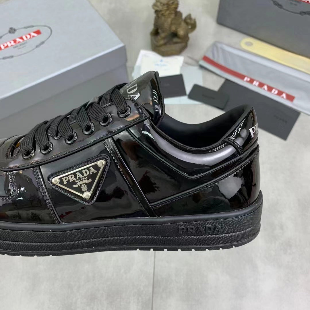 Patent leather breathable sneakers 1824052402