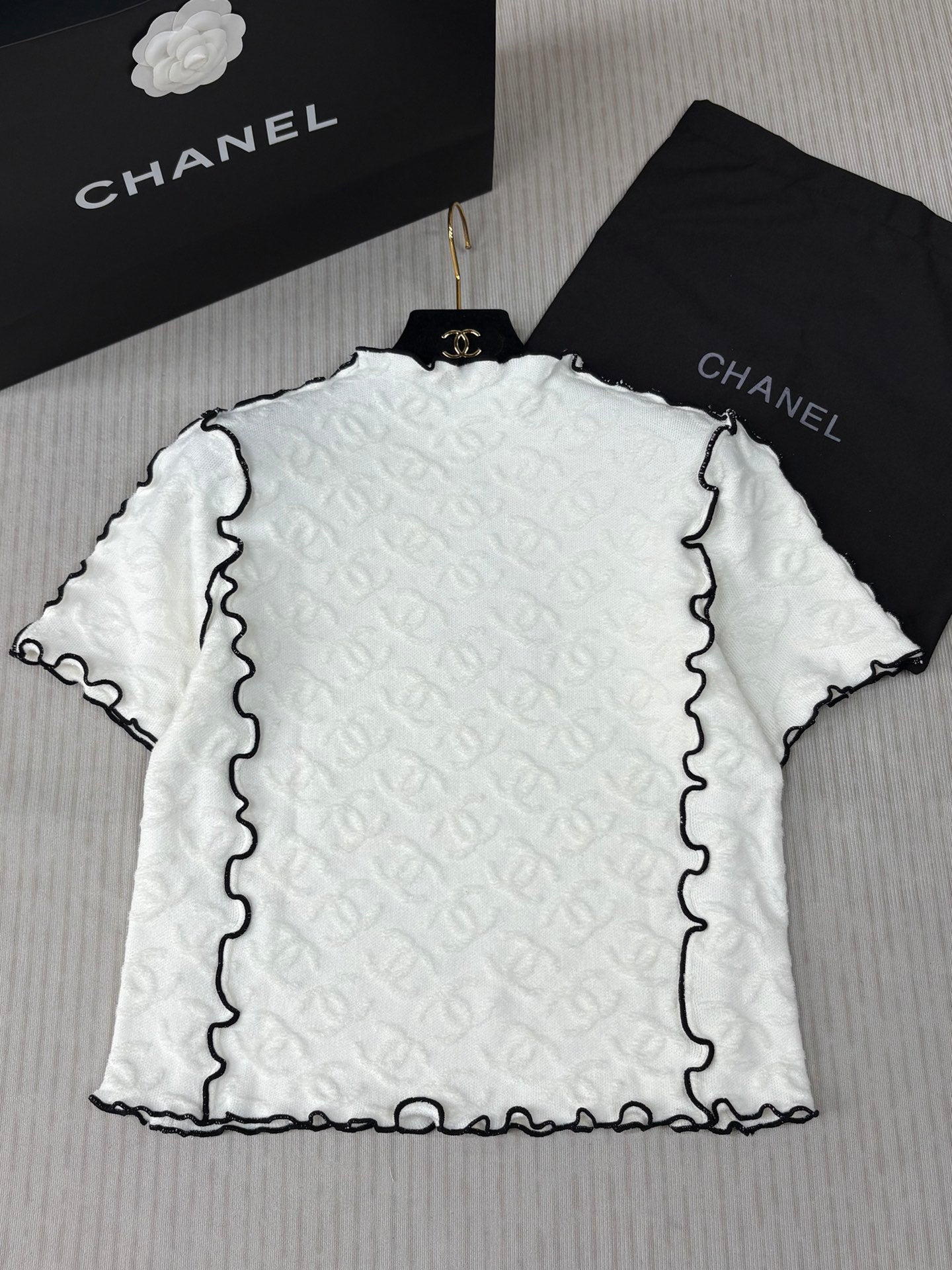 CNL Knitted short T-shirt 1825041801