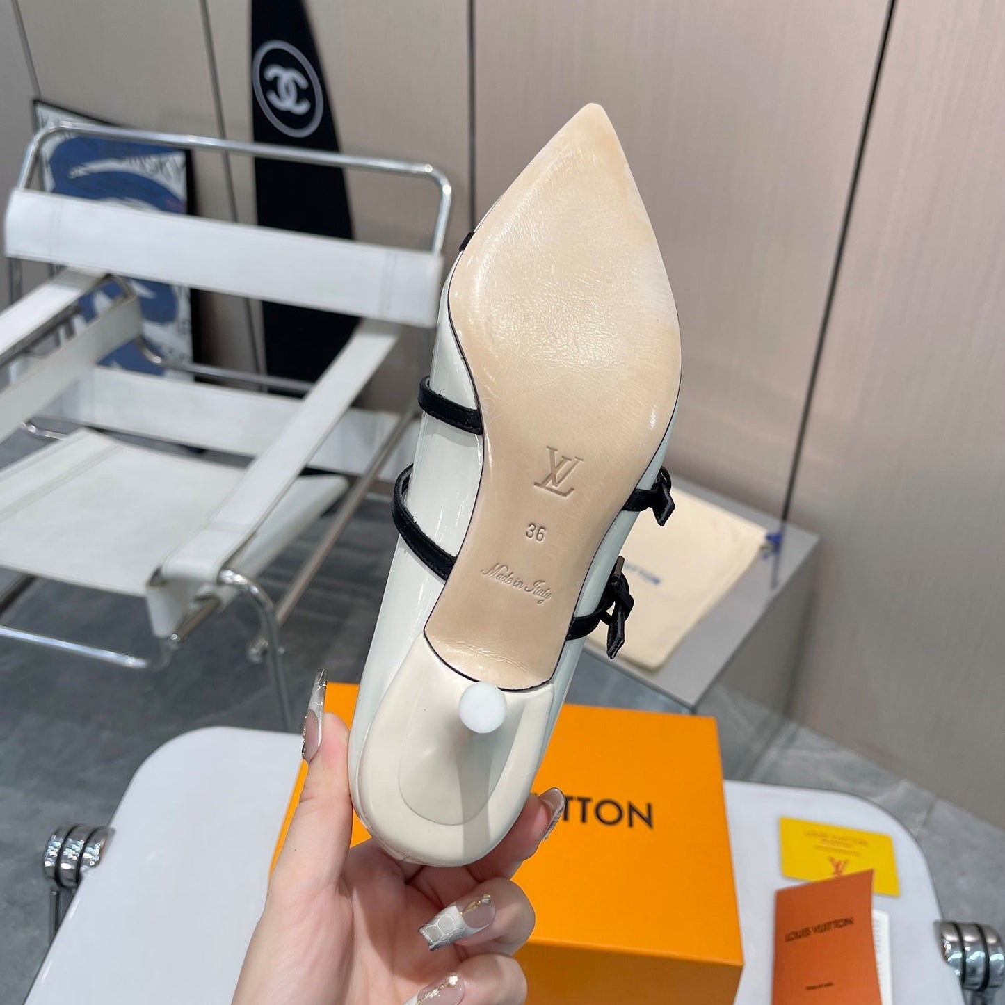 LV Pointed Pumps 1824120906