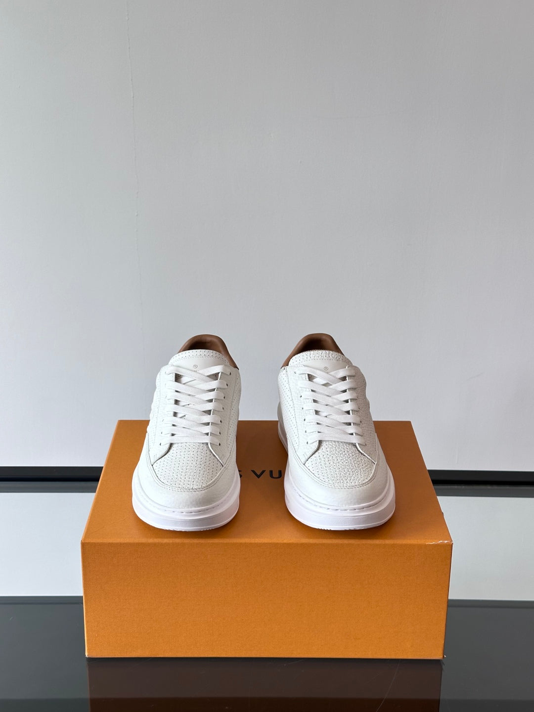 LV  Beverly Hills Breathable Sneaker 1825052107