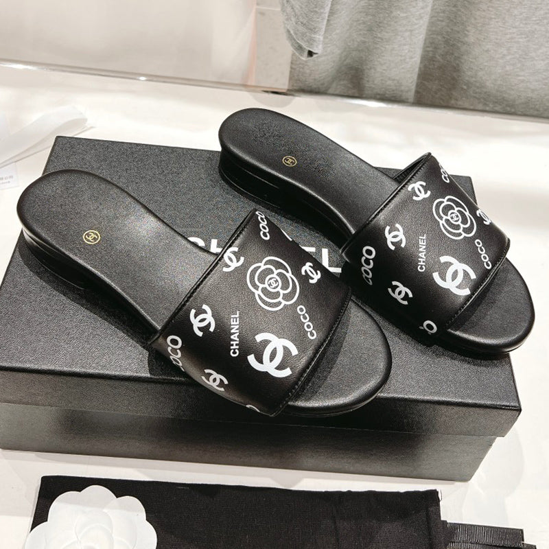 Fashion new vacation leather slippers PD10061225