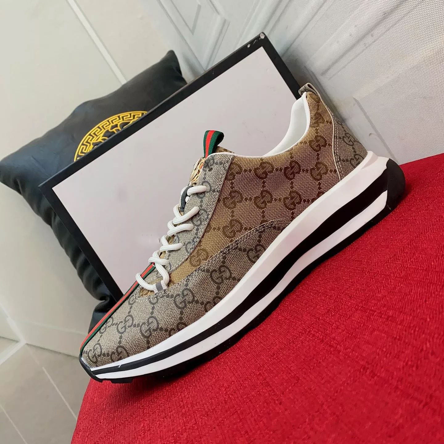 2022 Latest Top Design Trend Hot Sports Rubber Soles G05