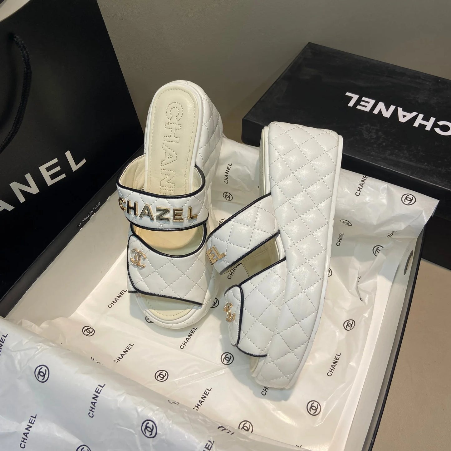 Luxury plaid fashion versatile thick sole sandals 1024061312