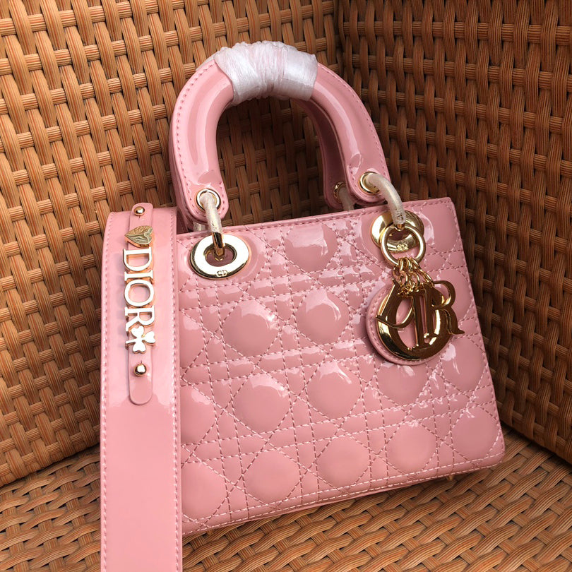 Classic patent-leather Diana bag XC16053102