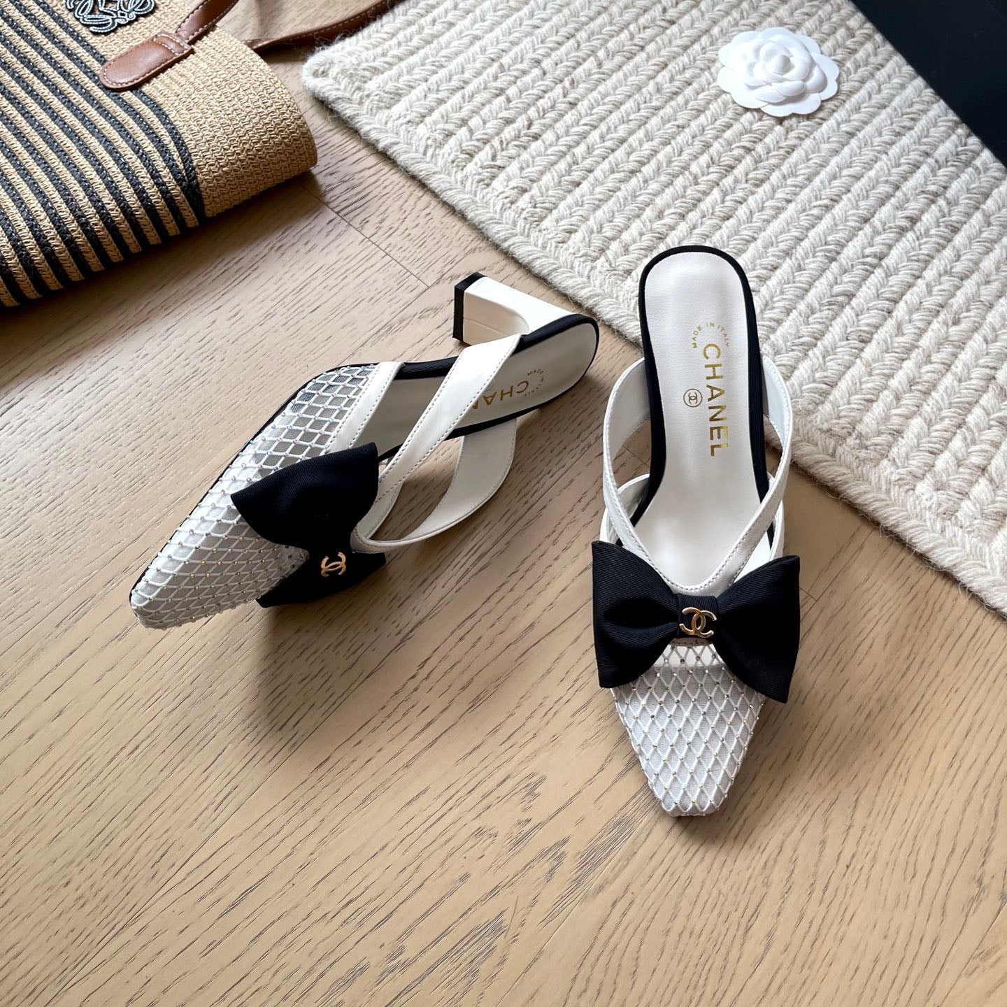 CNL Bow and pearl buckle sandal 1825042901