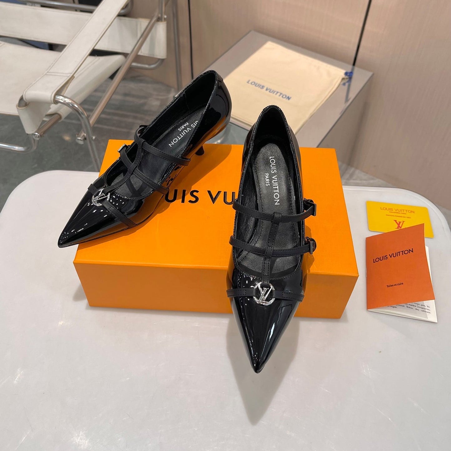 LV Pointed Pumps 1824120906