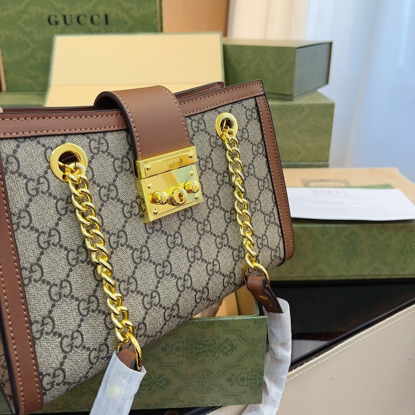 New Padlock chain shoulder bag 1824042110