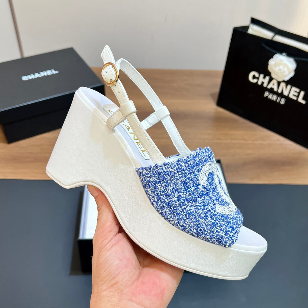 CNL thick-soled colorblock high-heeled sandals 0724042702