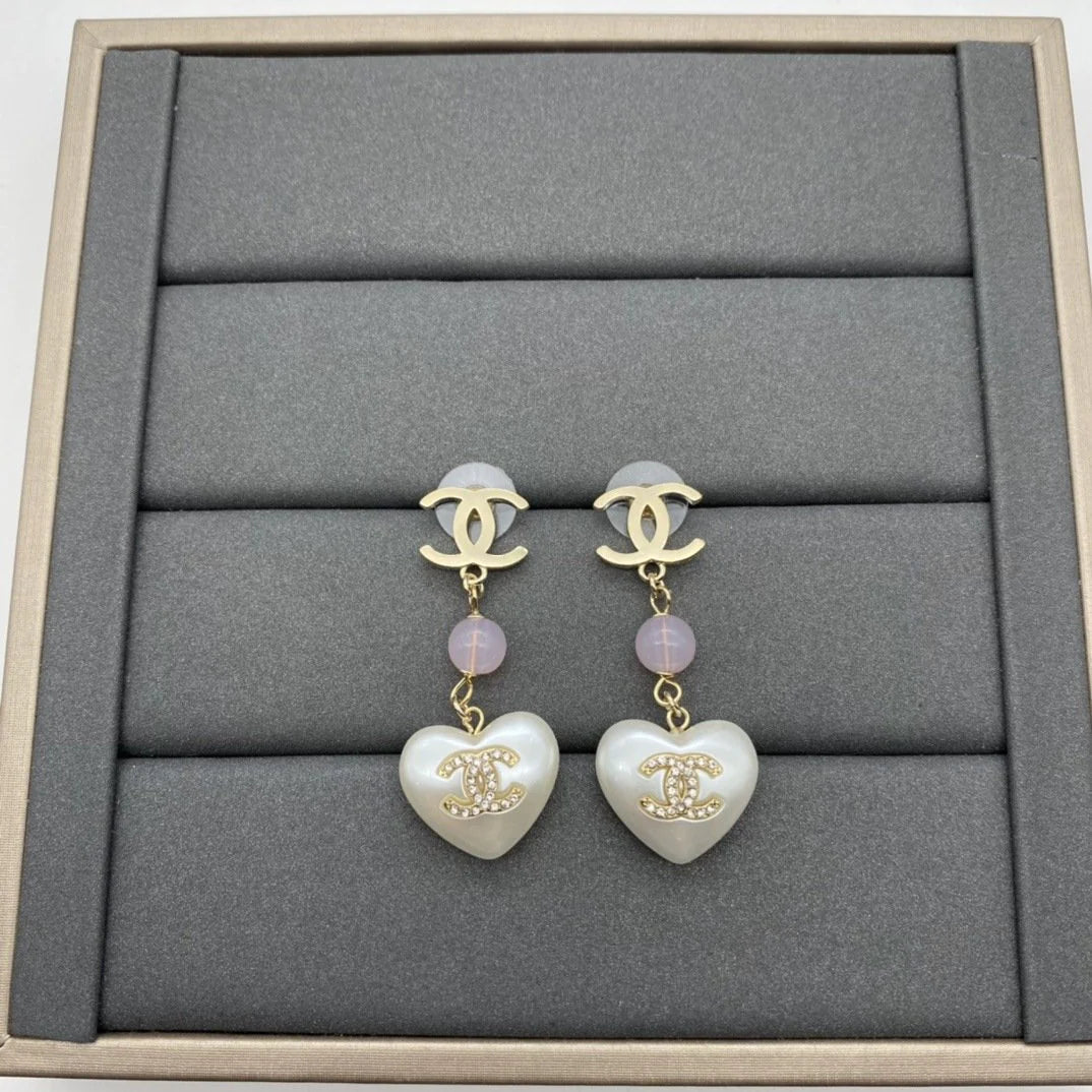 New Enamel Earrings With Heart-shaped Earrings 1024010312