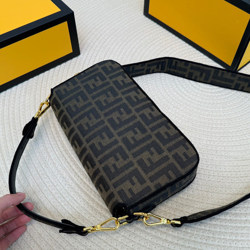 FD Baguette bag1824061110