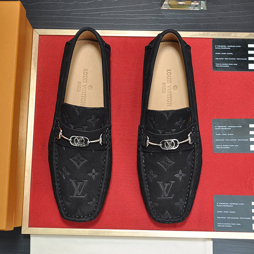 Horsehide Moccasin 1824070304