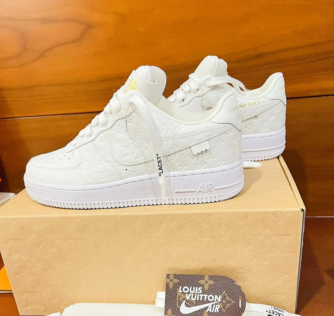 Three-party joint leather embossed sneakers XC1623071702