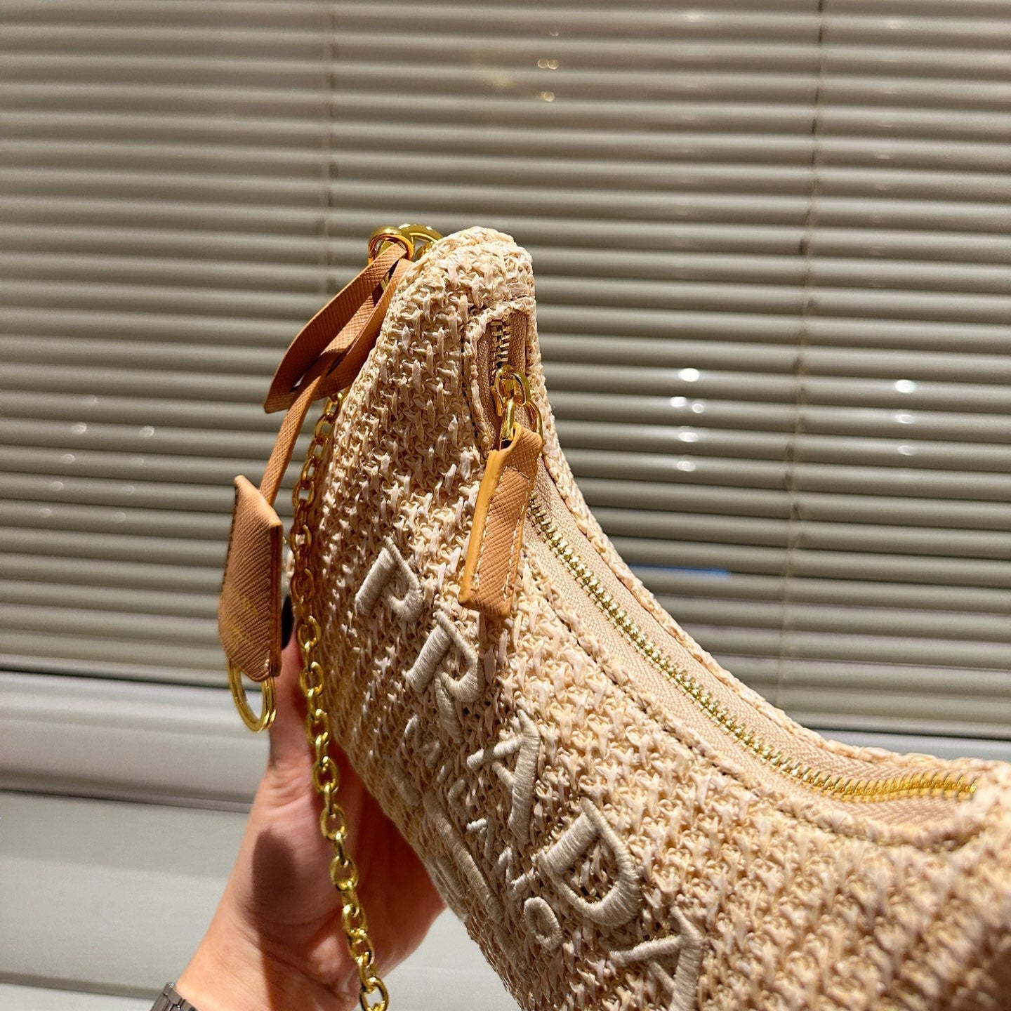 P hobo straw underarm bag 1824040208