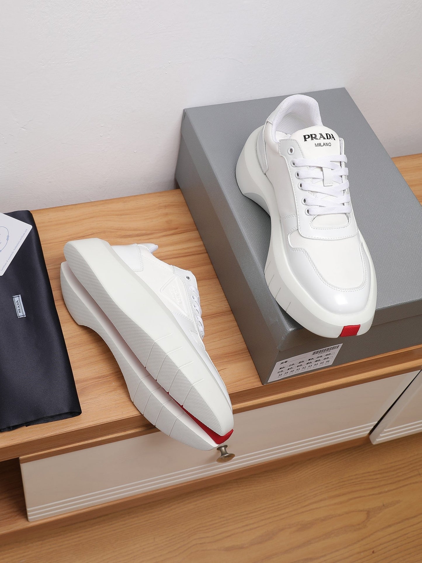 PR sneakers 1825062703