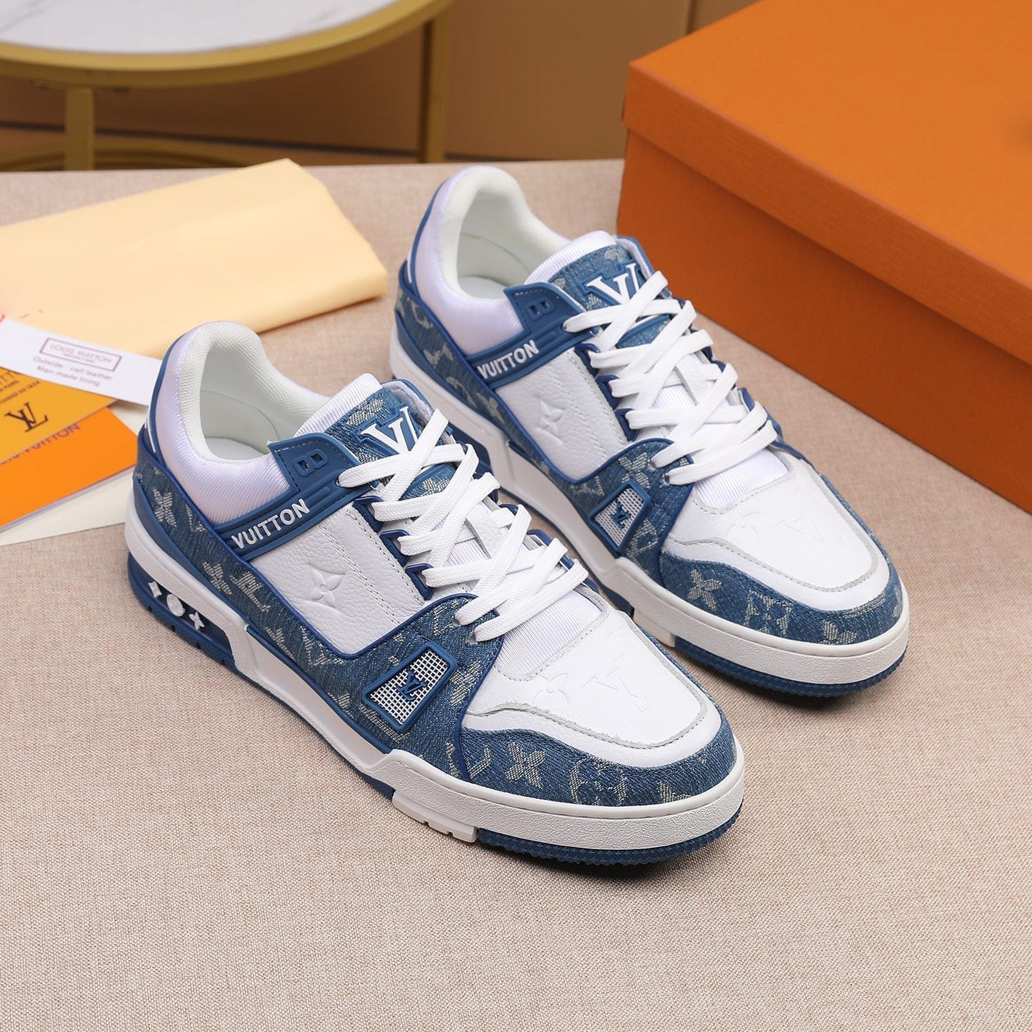 Men's Fashion Luxury Multicolor V Logo Sneakers