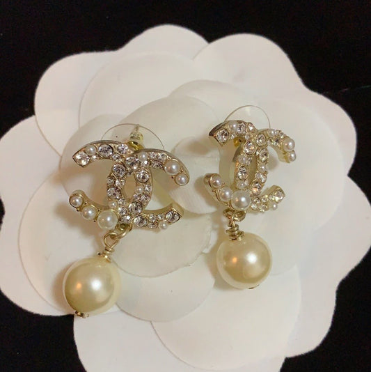 Pearl Pendant Earrings