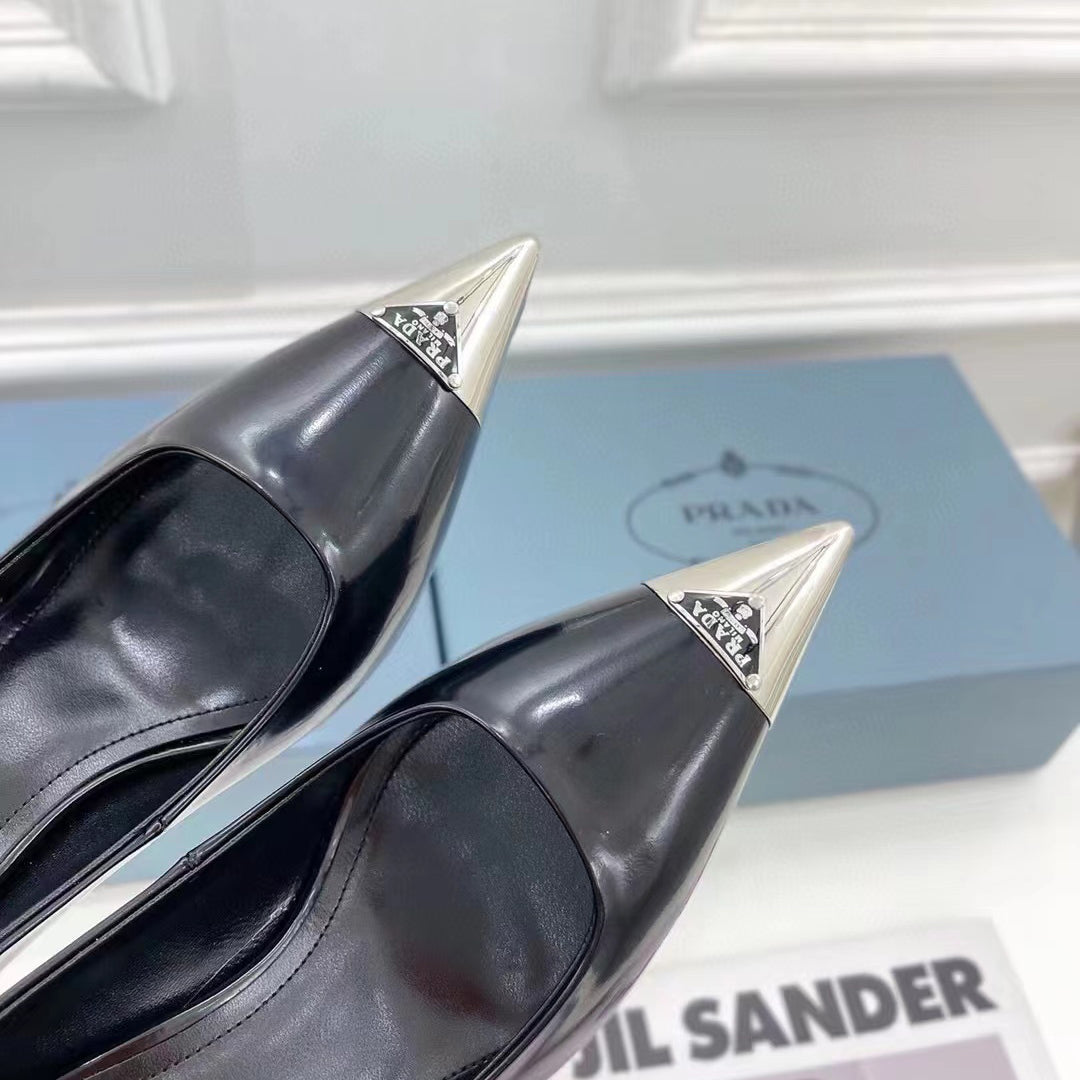 PD fashionable and versatile metal pointed-toe high heels 1824051701