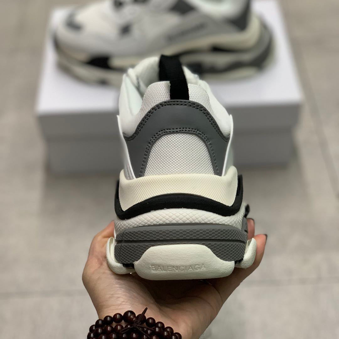 Triple-s Vintage Sneakers XC1823082303