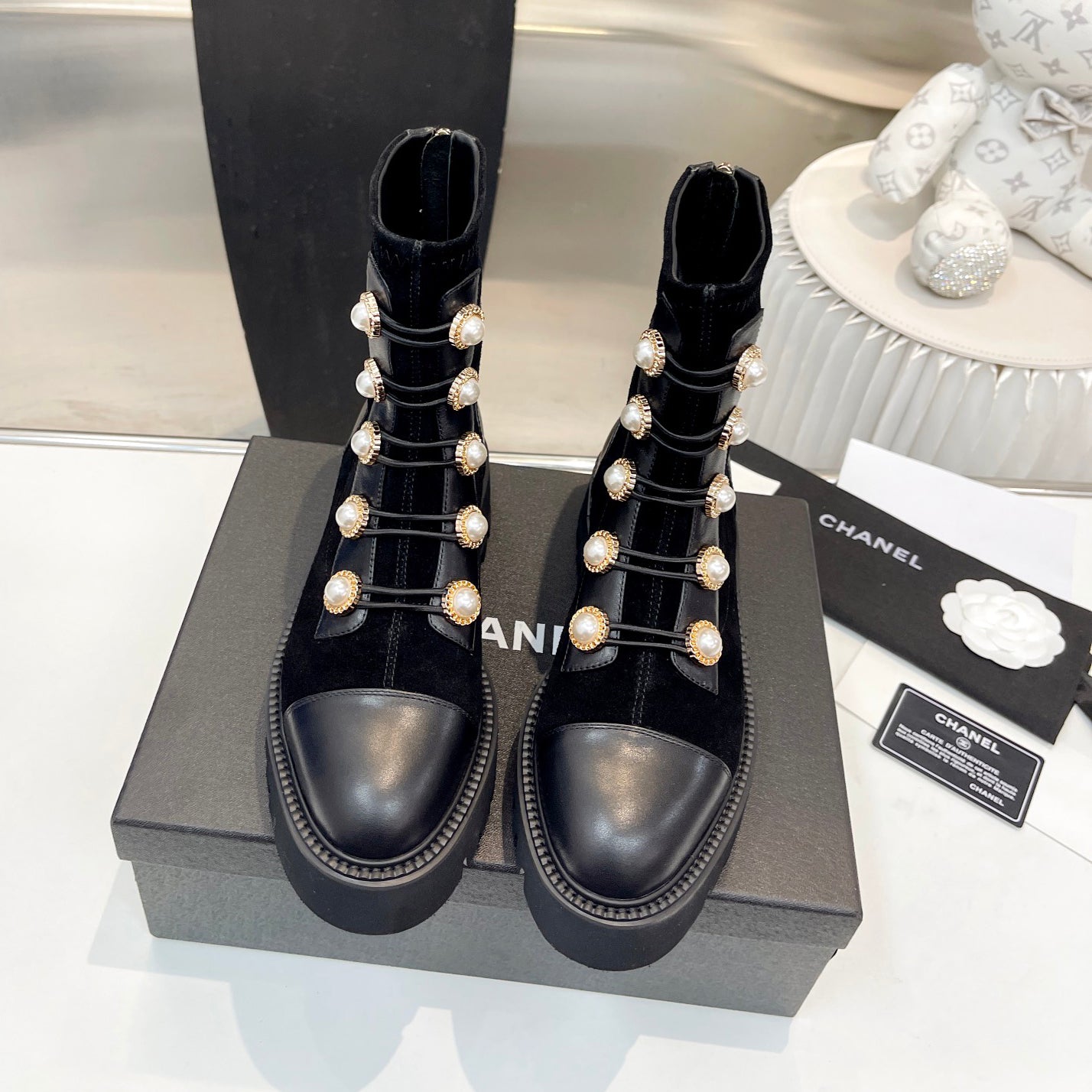 Pearl metal buckle boots XC1823100501