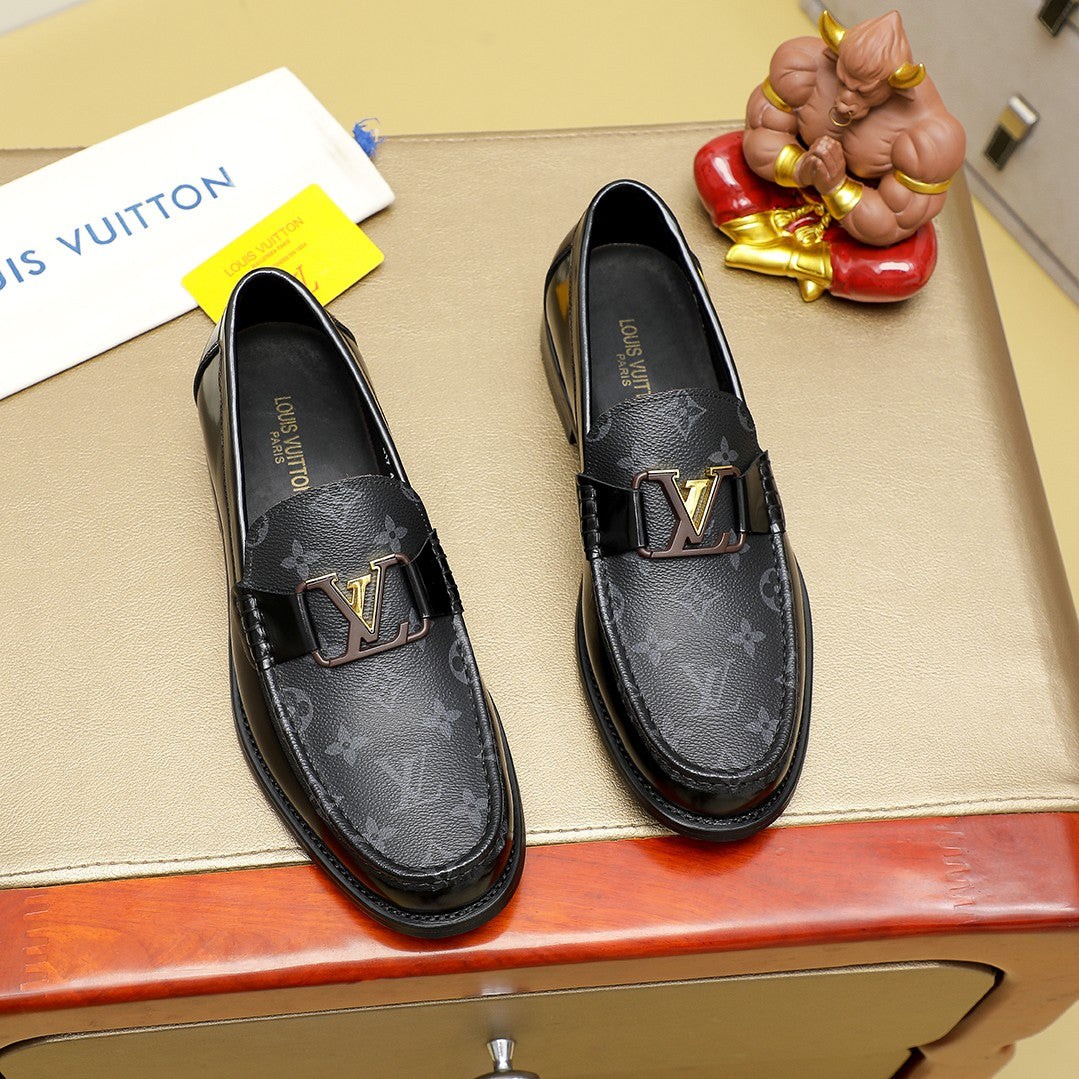 LV Men's Loafer 1824102219