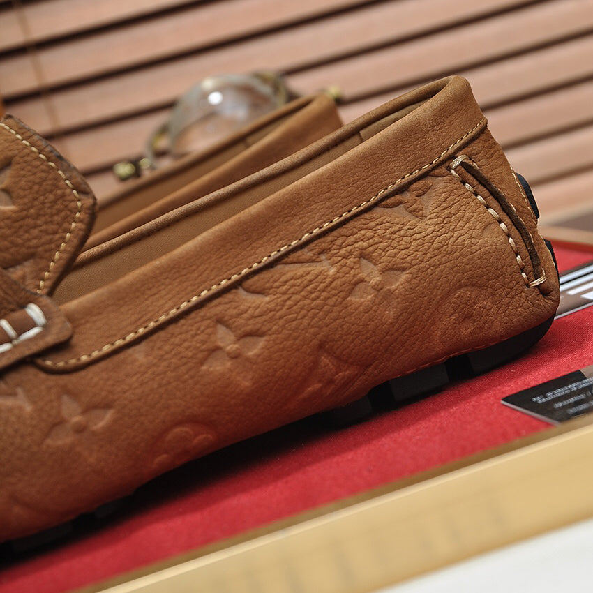 Horsehide Moccasin 1824070304