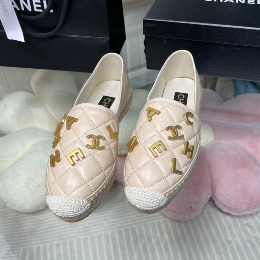 Diamond letter fisherman shoes XC1802382101