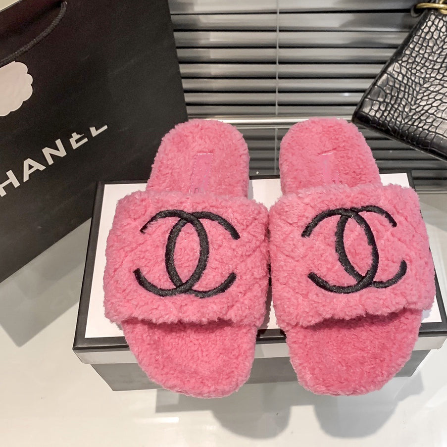 Rhombus Embroidery Fur Slippers