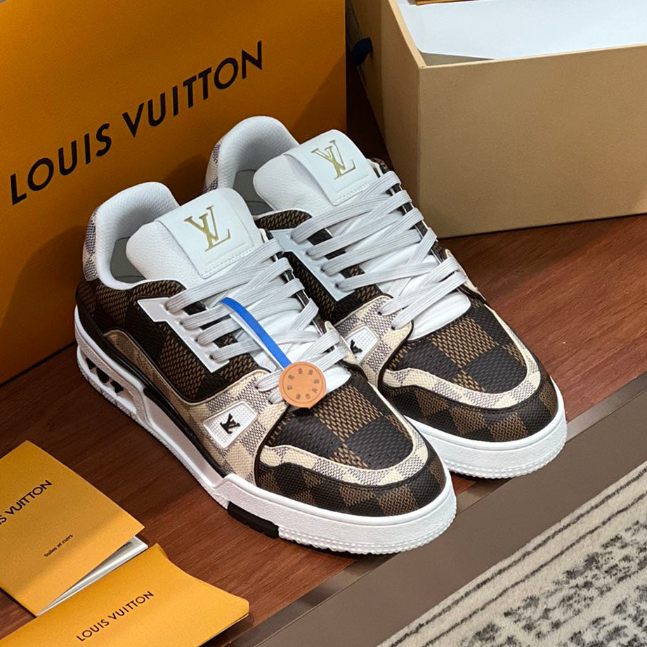 LV Trainer Sneaker 1825022806
