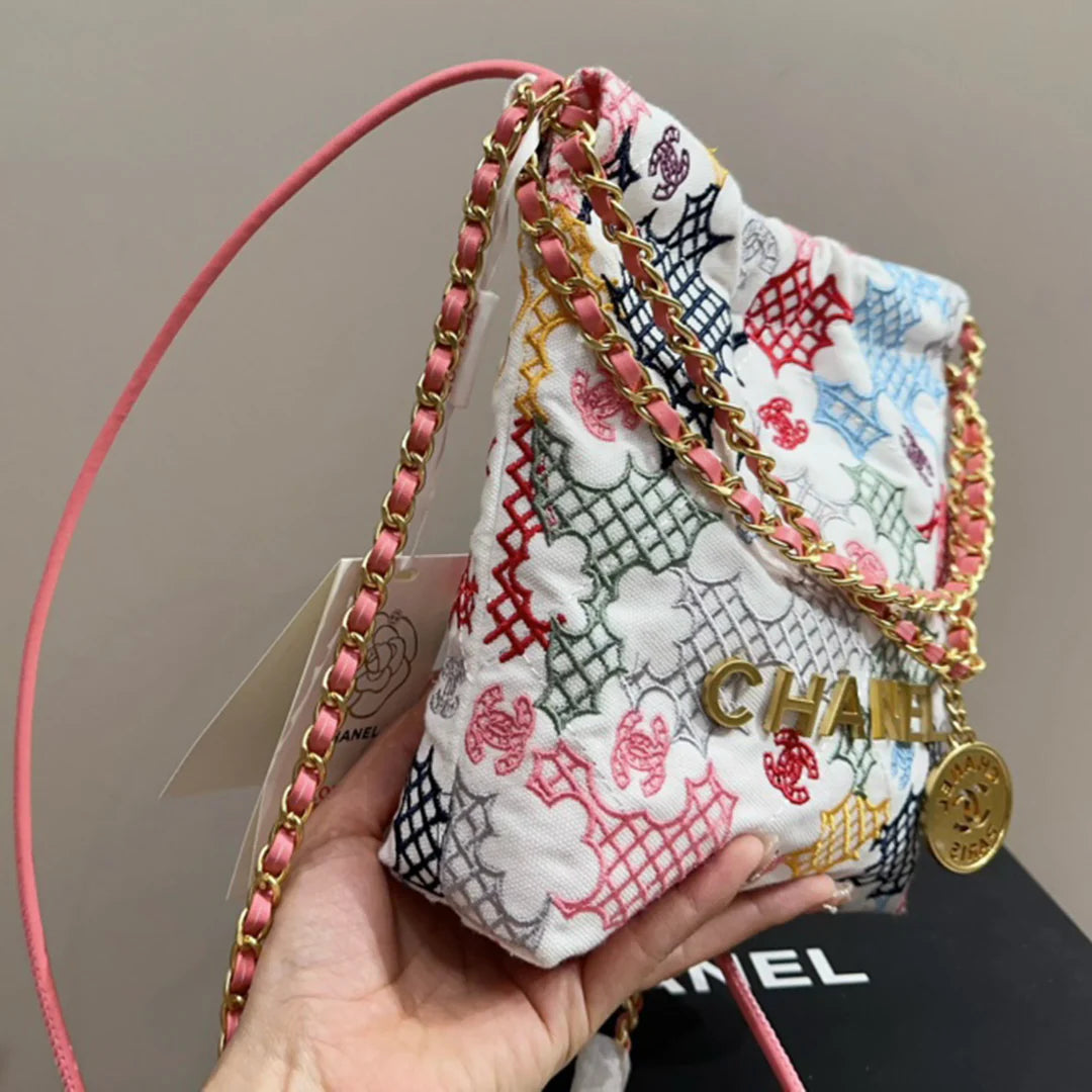 New fashion and versatile classic crossbody bag 1024051104