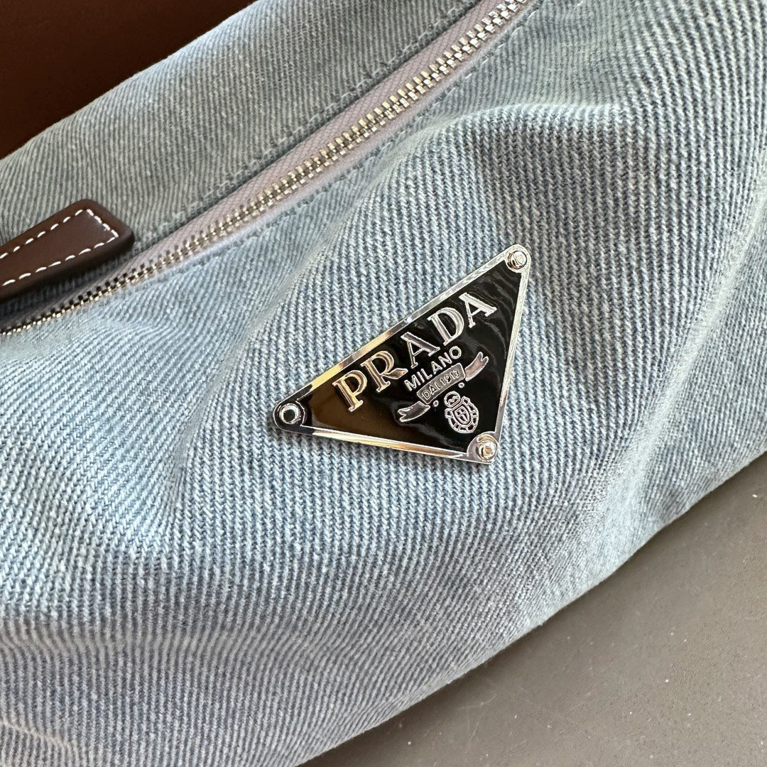 Classic underarm denim bag 1824050302