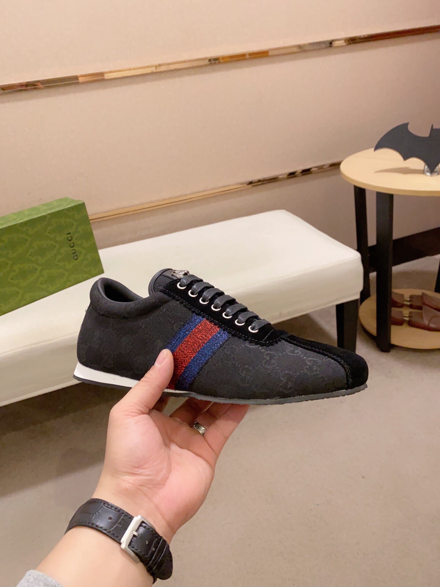 Classic letter presbyopia fashion casual sneakers 1824080302