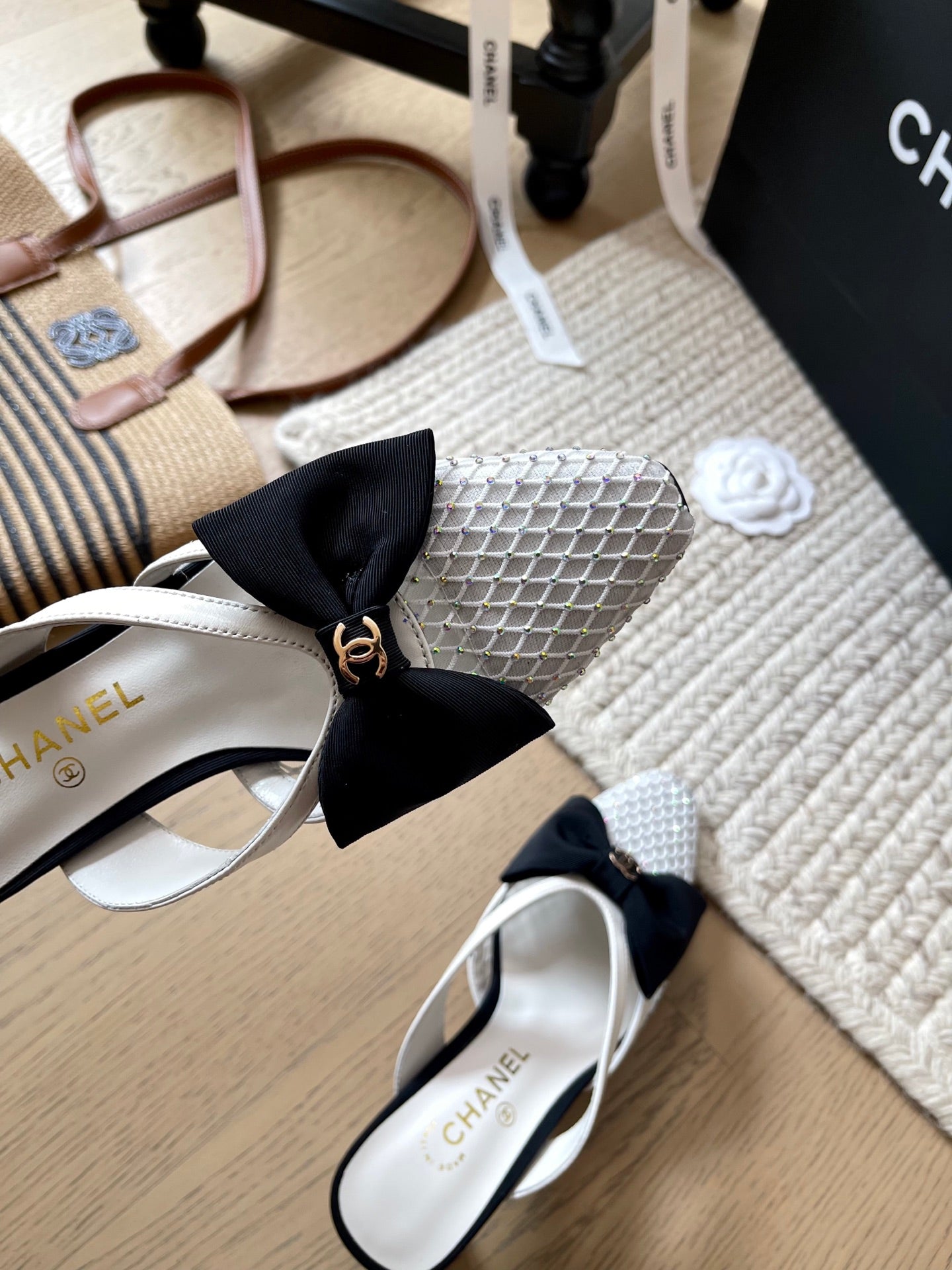 CNL Bow and pearl buckle sandal 1825042901