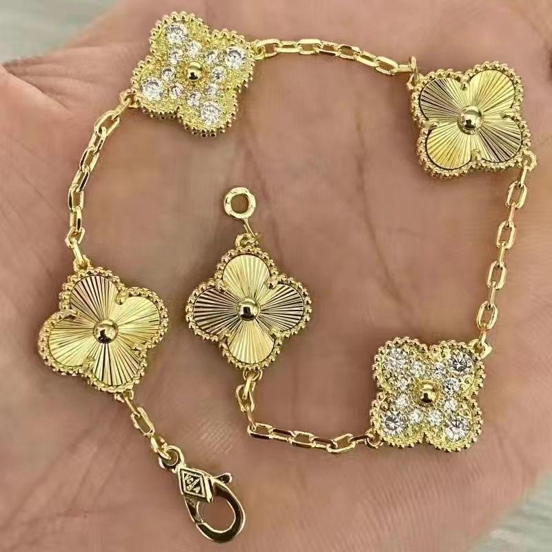 Versatile And Sophisticated Couple Bracelet 1024022615