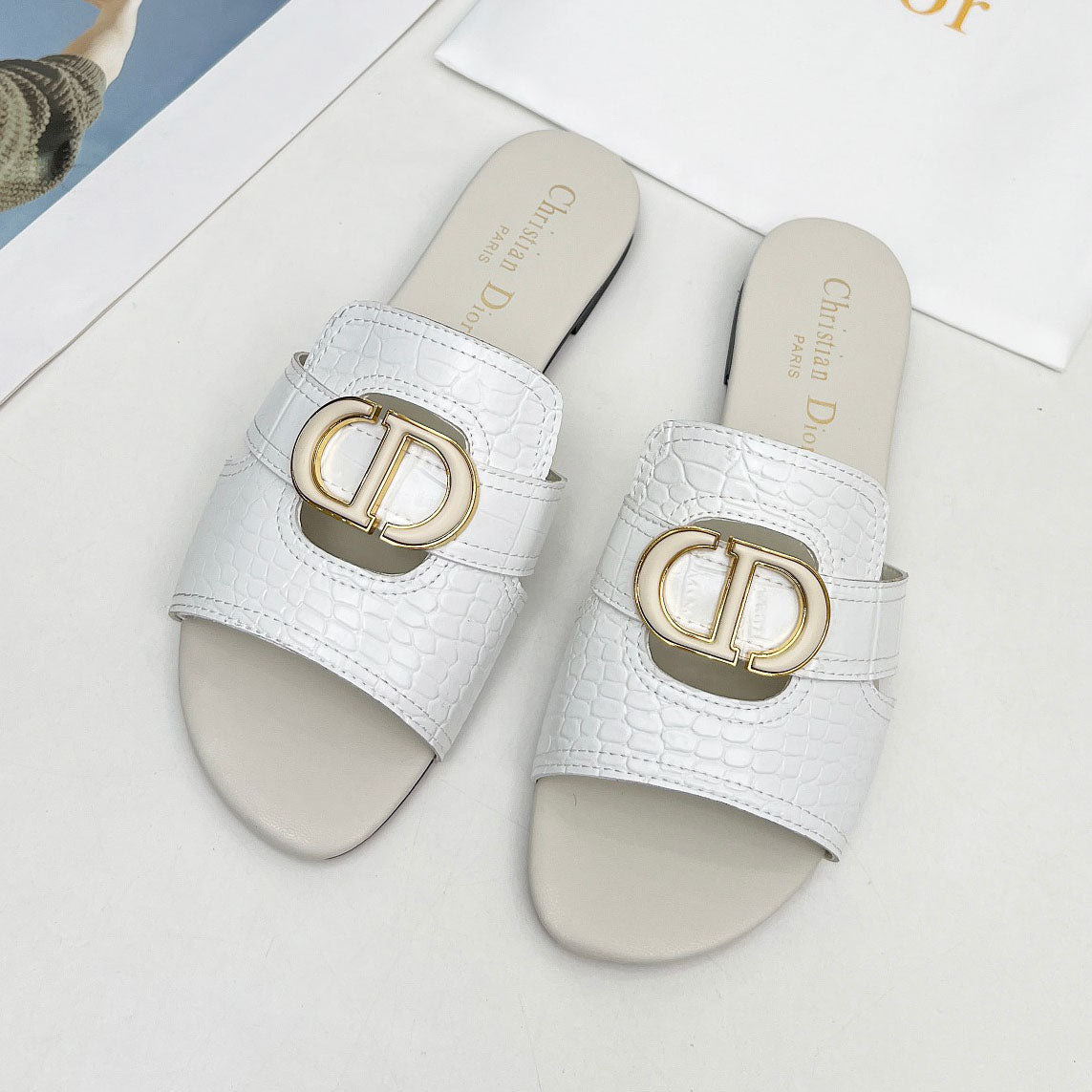 CD Slippers 1825052802